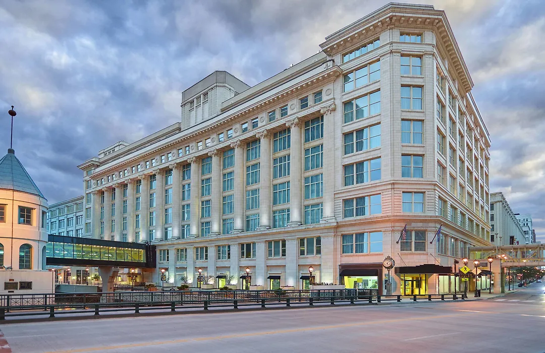 Residence Inn Milwaukee Downtown-1