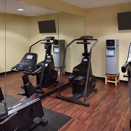 Hawthorn Extended Stay By Wyndham Milwaukee Airport-3