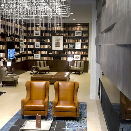 Milwaukee Marriott Downtown-2