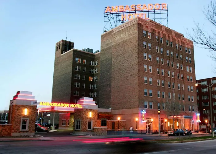 Romantic hotel: Ambassador Hotel Milwaukee, Trademark Collection By Wyndham
