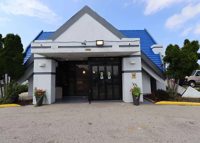 Travelodge By Wyndham Milwaukee